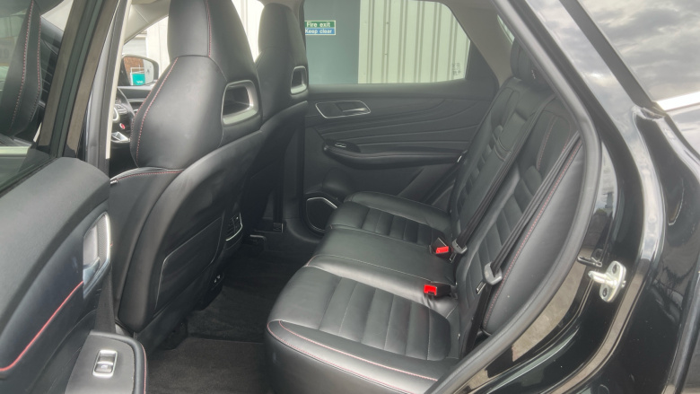 MG Hs 1.5 T-GDI Exclusive 5dr DCT Petrol Hatchback